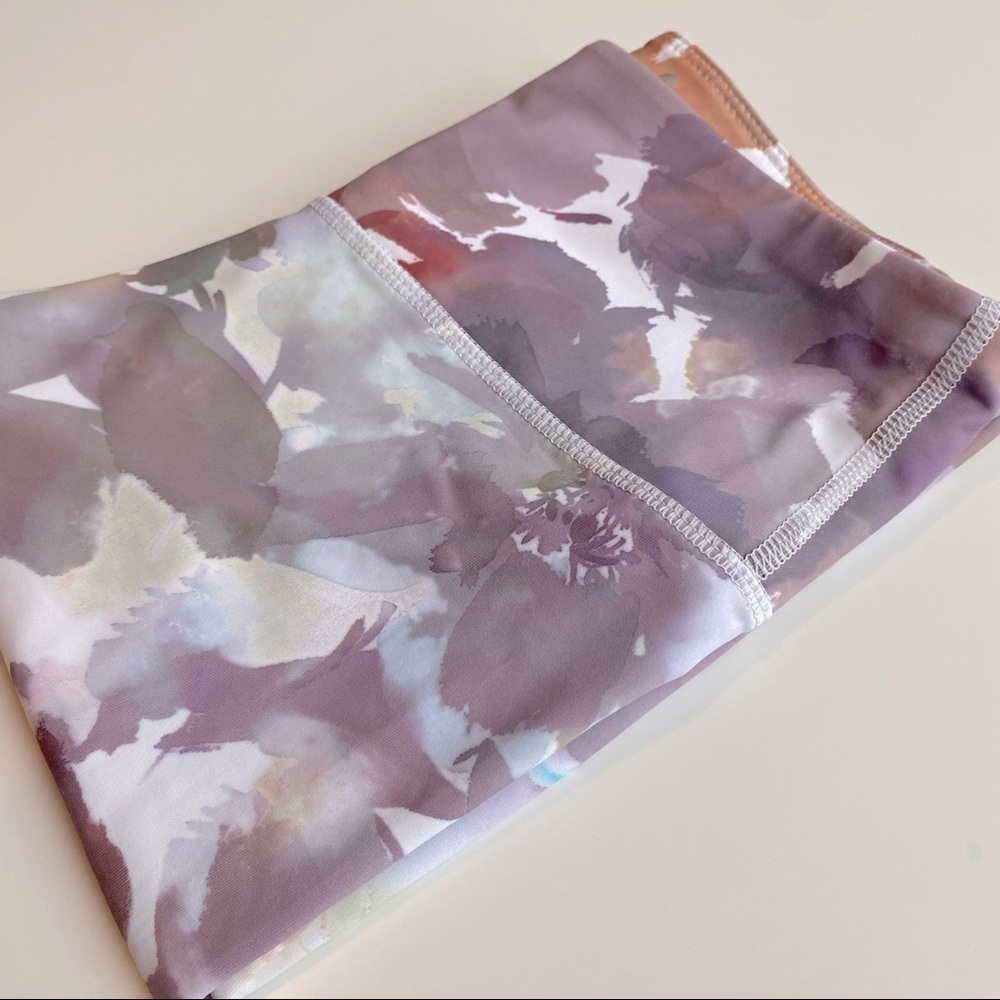 Apana leggings.. you can never have enough!! - Picture 4 of 11